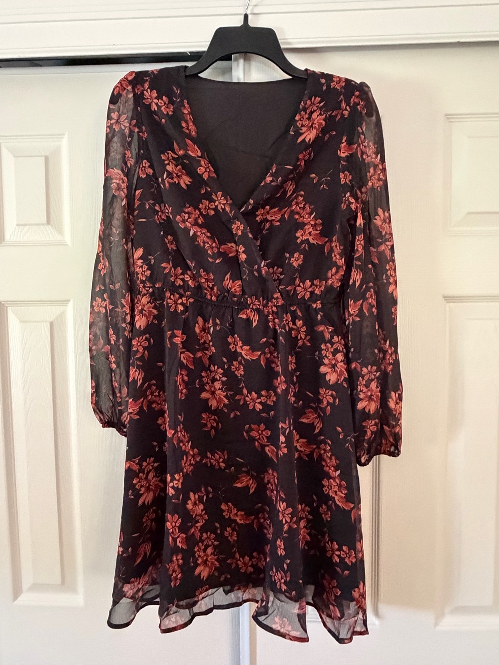 NWT Cupshe Long-Sleeve Floral lightweight Dress